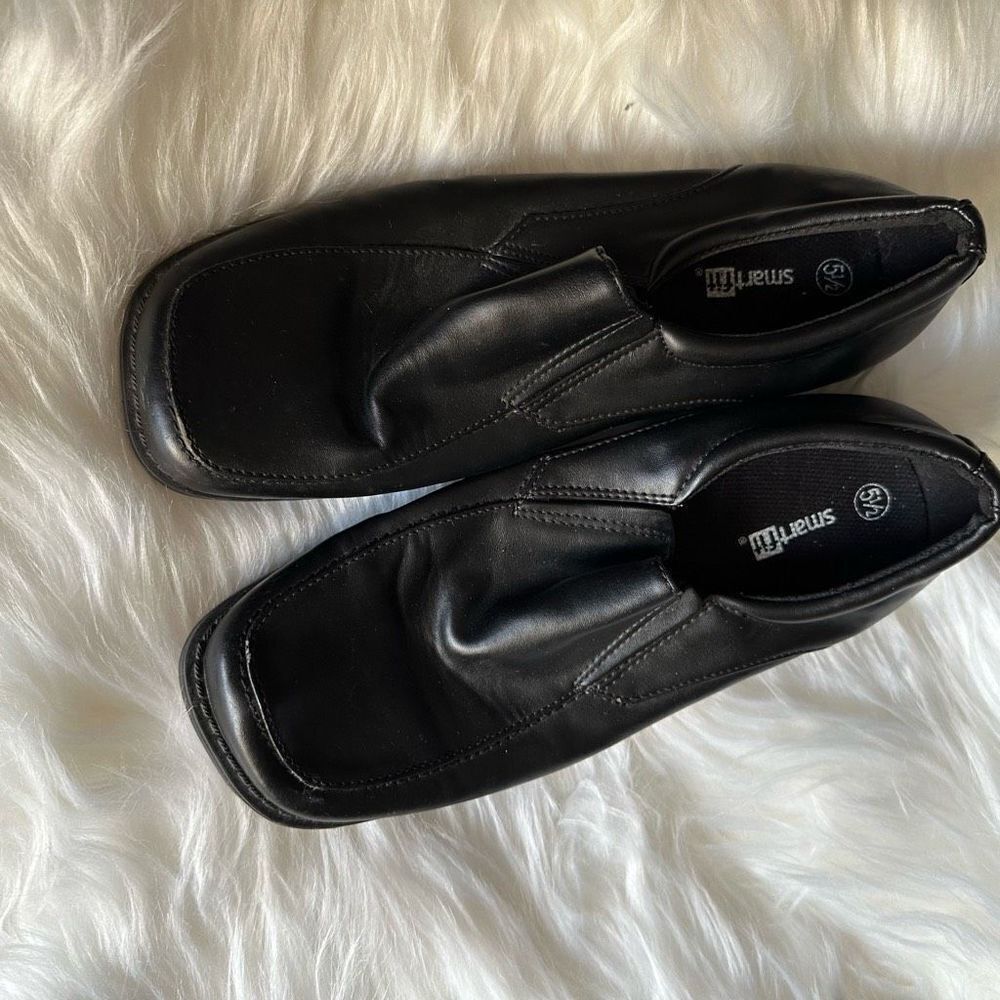 Smartfit black skid resistant dress shoes